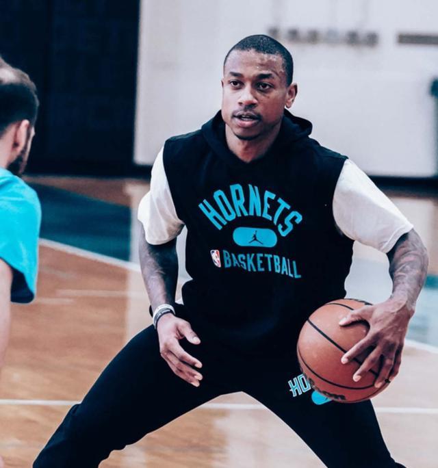 皇马拿下三 皇马拿下三